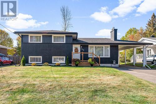 320 PATRICIA AVENUE  Pembroke, ON K8A 2C2