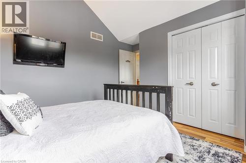 685 Coldstream Drive, Waterloo, ON - Indoor Photo Showing Bedroom