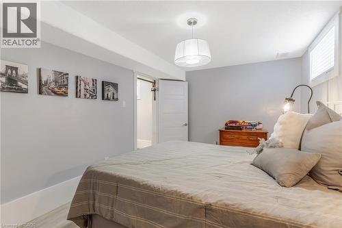 685 Coldstream Drive, Waterloo, ON - Indoor Photo Showing Bedroom