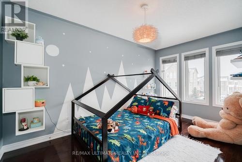 10 Torah Gate, Vaughan, ON - Indoor Photo Showing Bedroom