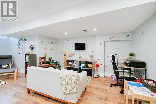 10 Torah Gate, Vaughan, ON - Indoor