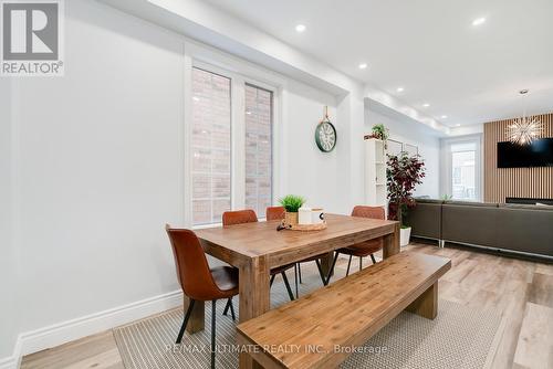 10 Torah Gate, Vaughan, ON - Indoor Photo Showing Dining Room