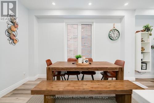 10 Torah Gate, Vaughan, ON - Indoor Photo Showing Dining Room