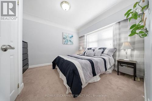 primary bedroom - 36 Queensdale Avenue W, Hamilton, ON - Indoor Photo Showing Bedroom