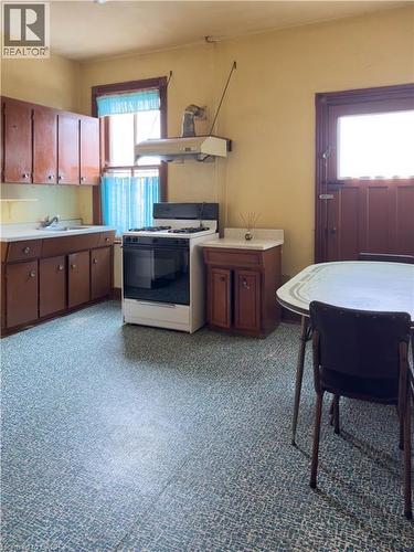183 Wilson Street, Hamilton, ON - Indoor Photo Showing Kitchen With Double Sink