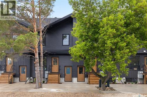 75 3Rd Avenue, Lumsden, SK - Outdoor With Facade