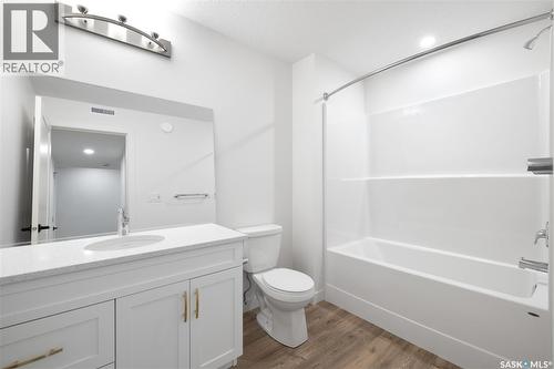 75 3Rd Avenue, Lumsden, SK - Indoor Photo Showing Bathroom