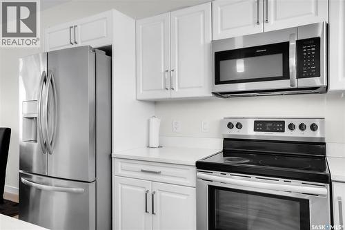 170 East Hampton Boulevard, Saskatoon, SK - Indoor Photo Showing Kitchen