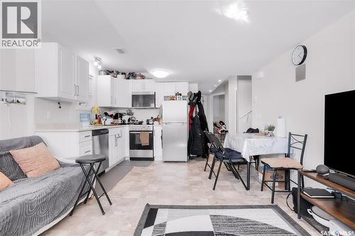 170 East Hampton Boulevard, Saskatoon, SK - Indoor Photo Showing Kitchen
