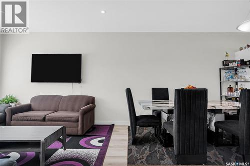 170 East Hampton Boulevard, Saskatoon, SK - Indoor Photo Showing Living Room