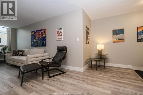 540 Ouellette Unit# 3F, Windsor, ON - Indoor Photo Showing Living Room