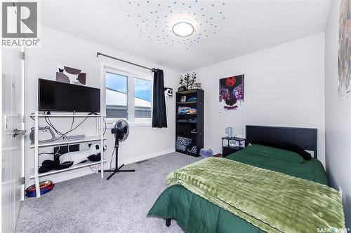 4166 Diefenbaker Drive, Saskatoon, SK - Indoor Photo Showing Bedroom