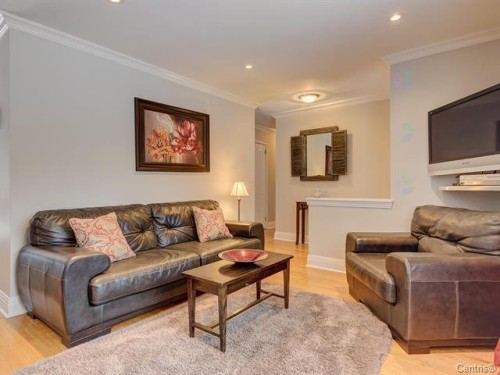 Salon - 57 Crois. Maple, Beaconsfield, QC - Indoor Photo Showing Living Room