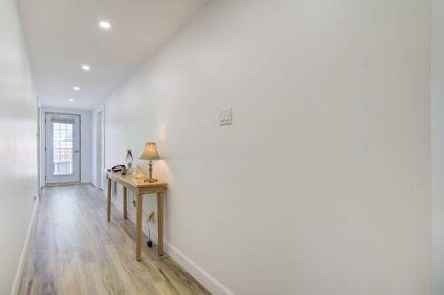 Corridor - 11Y Rue Dupuis, Saint-Jacques, QC - Indoor Photo Showing Other Room