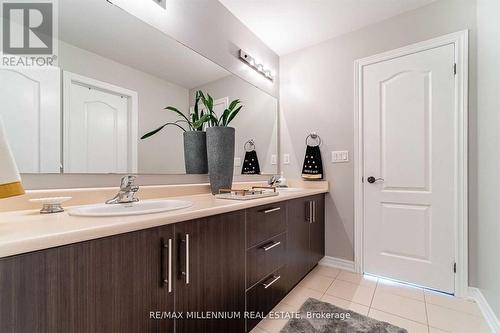 19 Durango Drive, Brampton, ON - Indoor Photo Showing Bathroom