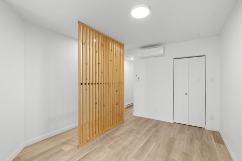 Bedroom - 3-7173 Rue St-Hubert, Montréal (Villeray/Saint-Michel/Parc-Extension), QC - Indoor Photo Showing Other Room