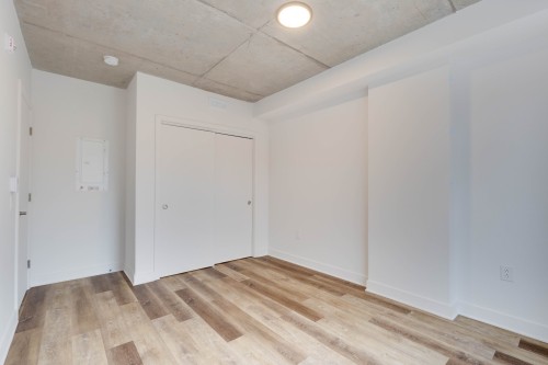 Chambre à coucher - 314-1620 Boul. De La Côte-Vertu, Montréal (Saint-Laurent), QC - Indoor Photo Showing Other Room