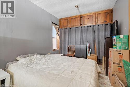 121 Gibson Avenue, Hamilton, ON - Indoor Photo Showing Bedroom