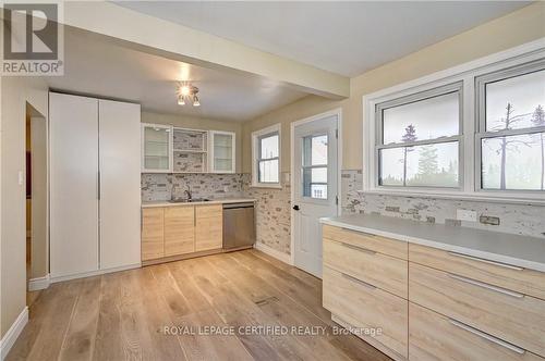 476 Prospect Avenue, Kitchener, ON - Indoor Photo Showing Bathroom