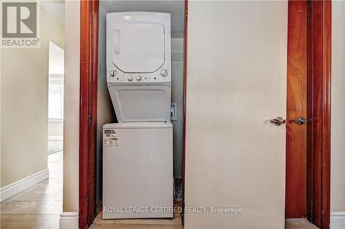476 Prospect Avenue, Kitchener, ON - Indoor Photo Showing Laundry Room