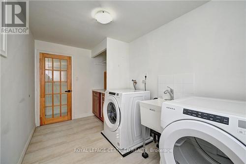 476 Prospect Avenue, Kitchener, ON - Indoor Photo Showing Laundry Room