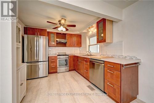 476 Prospect Avenue, Kitchener, ON - Indoor Photo Showing Kitchen