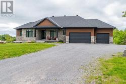 80 RAYMOND LUHTA CRESCENT Mcnab/Braeside, ON K7S 3G8