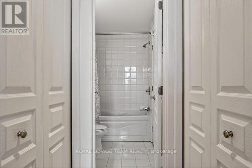 B204 - 124 Guigues Avenue, Ottawa, ON - Indoor