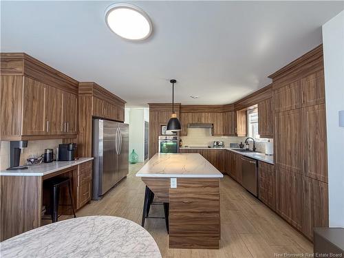 1295 Riverside Dr, Bathurst, NB 