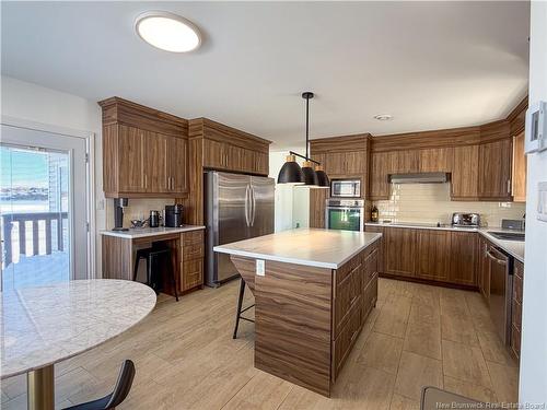 1295 Riverside Dr, Bathurst, NB 