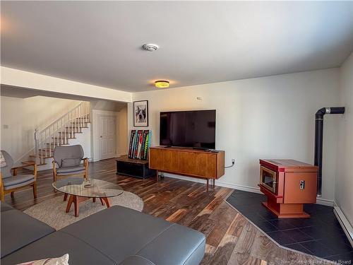 1295 Riverside Dr, Bathurst, NB 