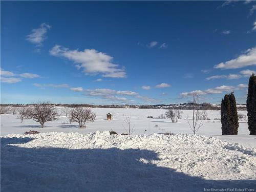 1295 Riverside Dr, Bathurst, NB 