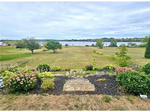 1295 Riverside Dr, Bathurst, NB 