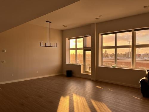 2416 96 HIGH Street  Thunder Bay, ON P7A 5R3