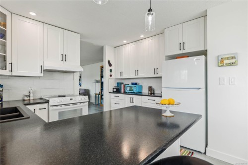 321 Maliview Dr, Salt Spring, BC 