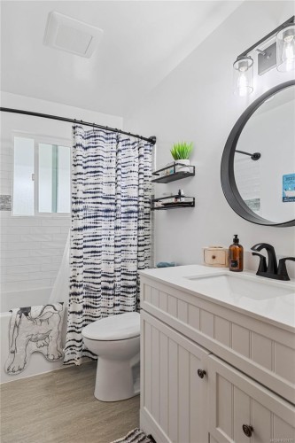 321 Maliview Dr, Salt Spring, BC 