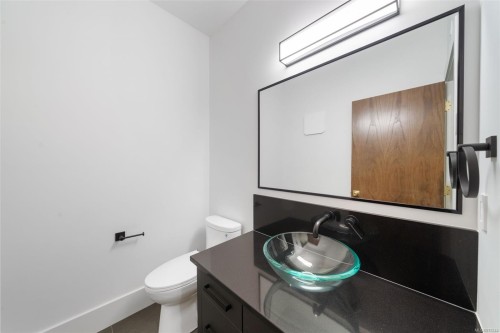 1221 Viewtop Rd, Duncan, BC 