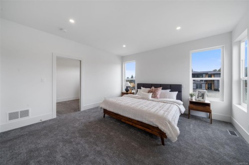 1221 Viewtop Rd, Duncan, BC 