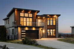 696 Demel Pl Colwood, BC V9C 3L6