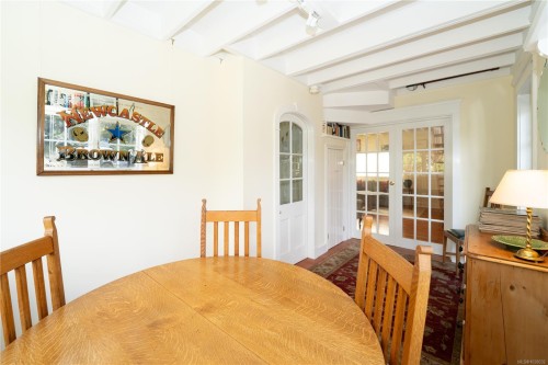 696 Rainbow Rd, Salt Spring, BC 