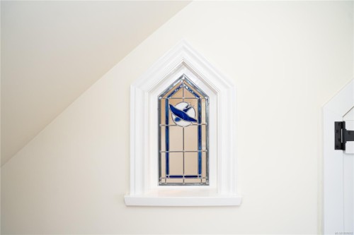 696 Rainbow Rd, Salt Spring, BC 