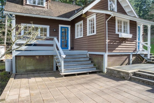 696 Rainbow Rd, Salt Spring, BC 