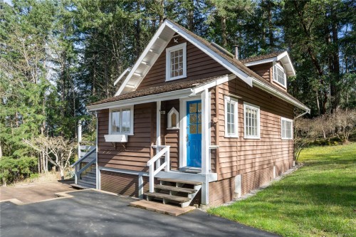696 Rainbow Rd, Salt Spring, BC 