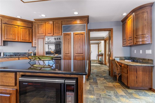 433 Eagle Ridge Rd, Campbell River, BC 