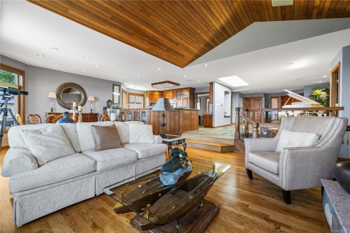 433 Eagle Ridge Rd, Campbell River, BC 