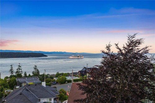 433 Eagle Ridge Rd, Campbell River, BC 