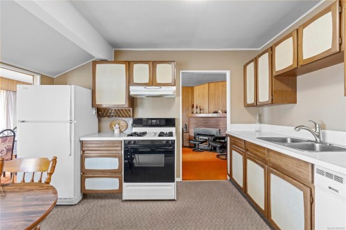 35 Bowser Rd, Bowser, BC 