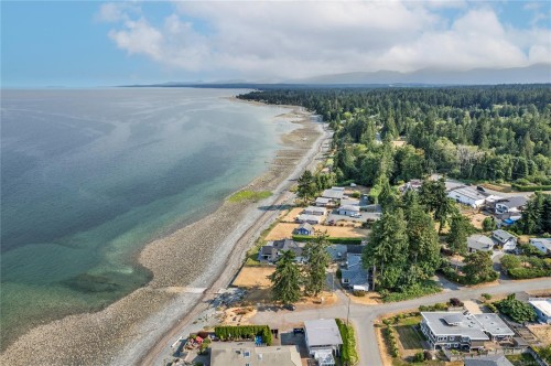 35 Bowser Rd, Bowser, BC 