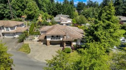 948 Boulderwood Rise Saanich, BC V8Y 3G5