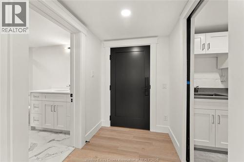 247 BROCK STREET Unit# 104 , Amherstburg, Ontario N9V 2H4 3